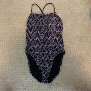 Jolyn tieback